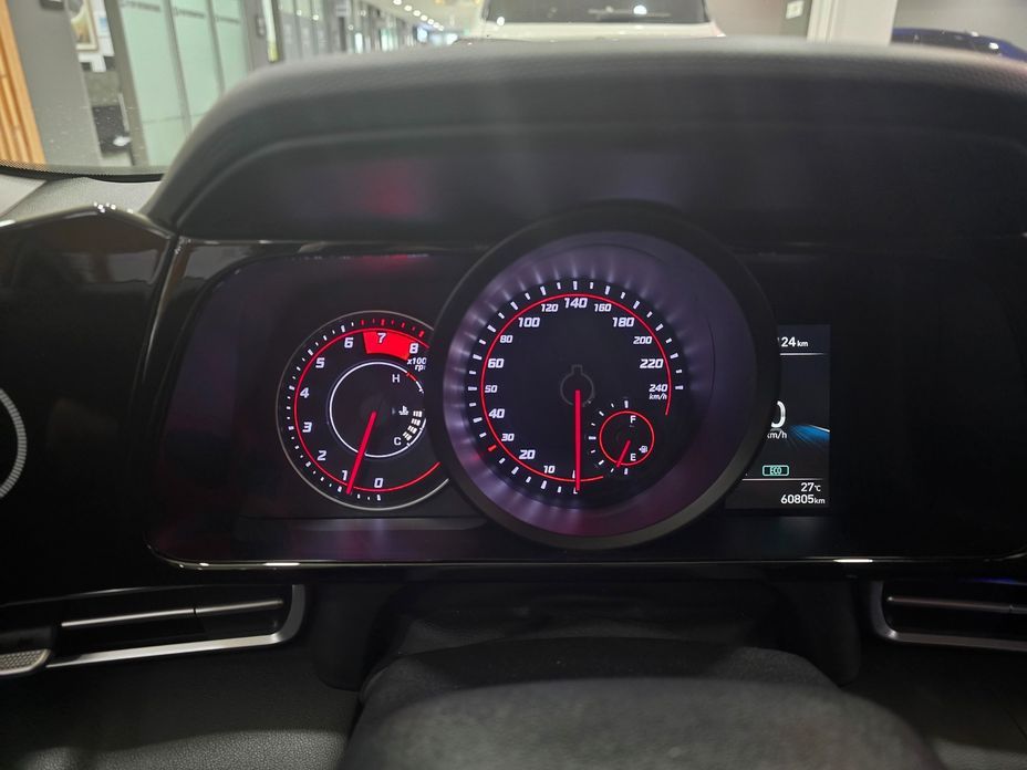 Hyundai AVANTE 2022