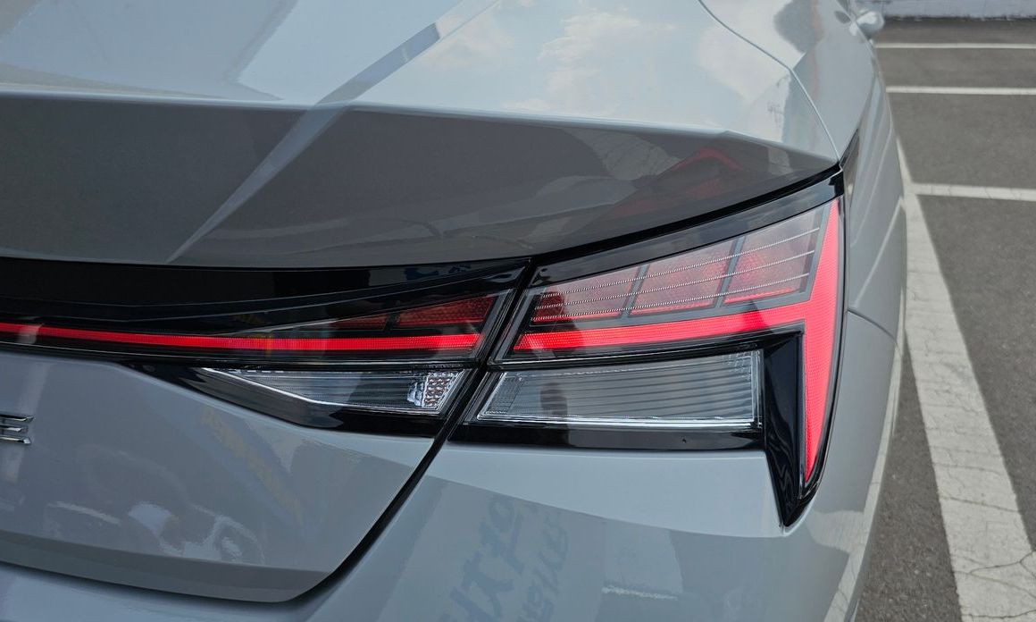 Hyundai AVANTE 2021