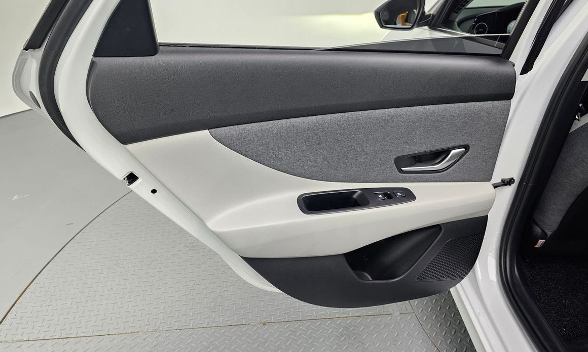 Hyundai AVANTE 2021