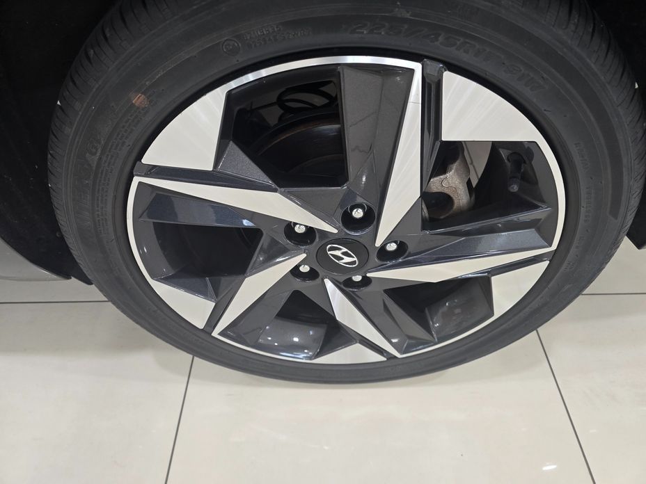 Hyundai AVANTE 2022
