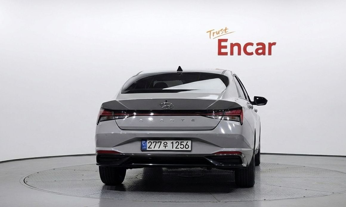 Hyundai AVANTE 2021