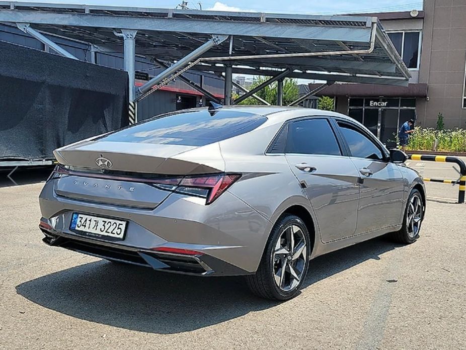 Hyundai AVANTE 2023