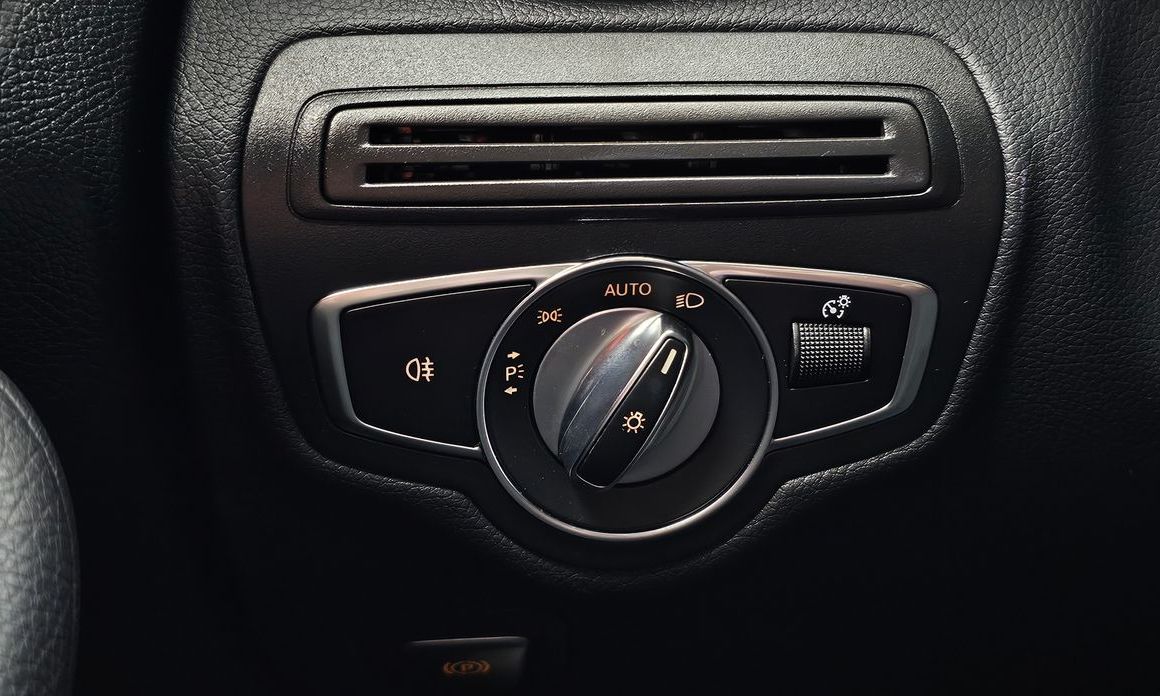 Mercedes-Benz C-Class 2019