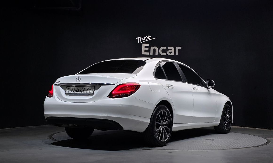 Mercedes-Benz C-Class 2019