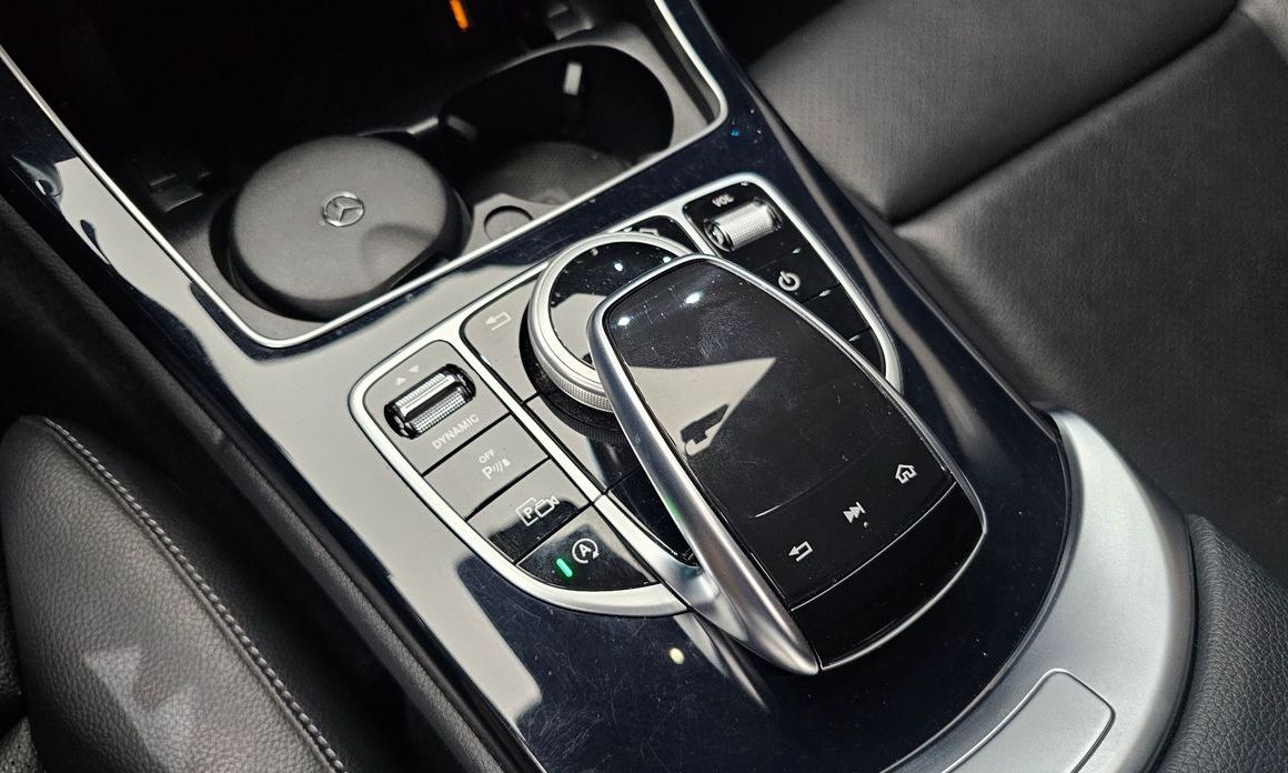 Mercedes-Benz C-Class 2019