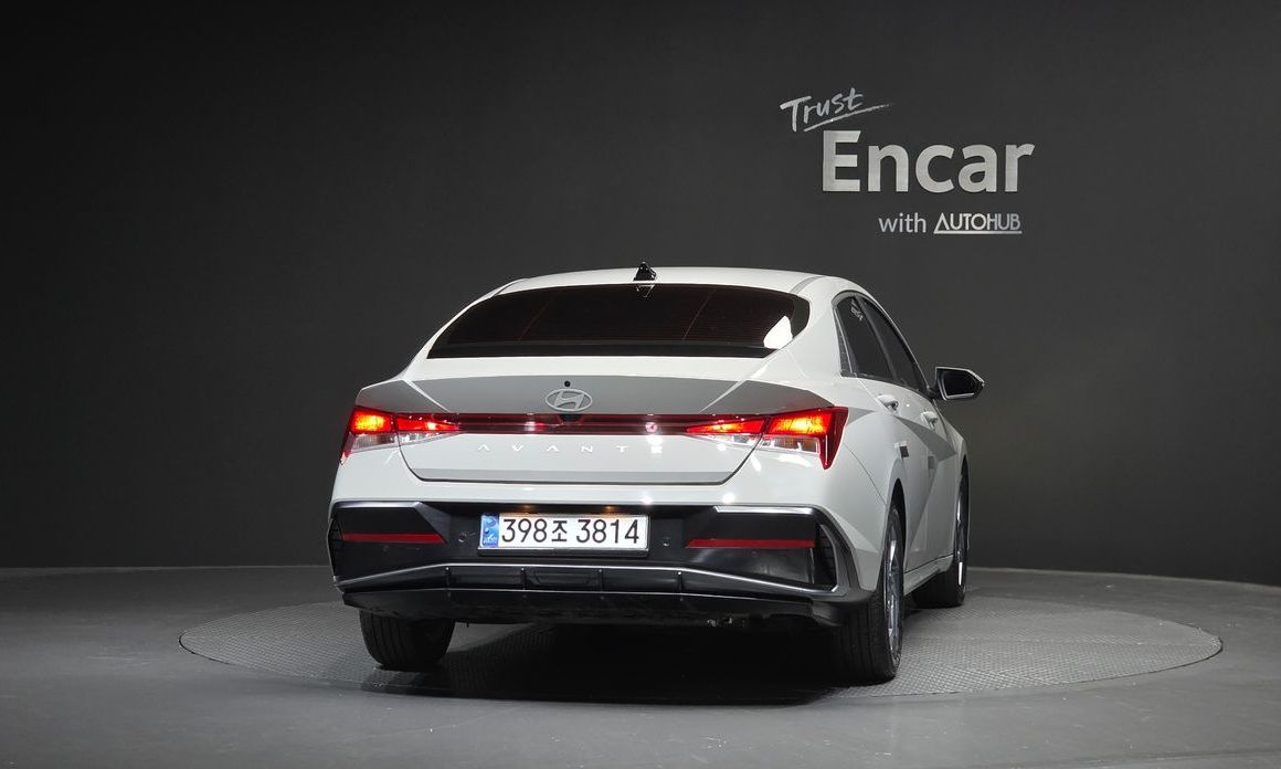 Hyundai AVANTE 2024