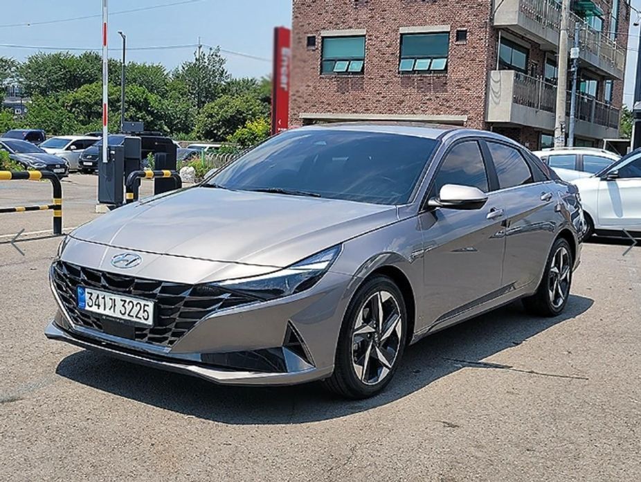 Hyundai AVANTE 2023