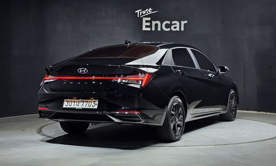 Hyundai AVANTE 2021