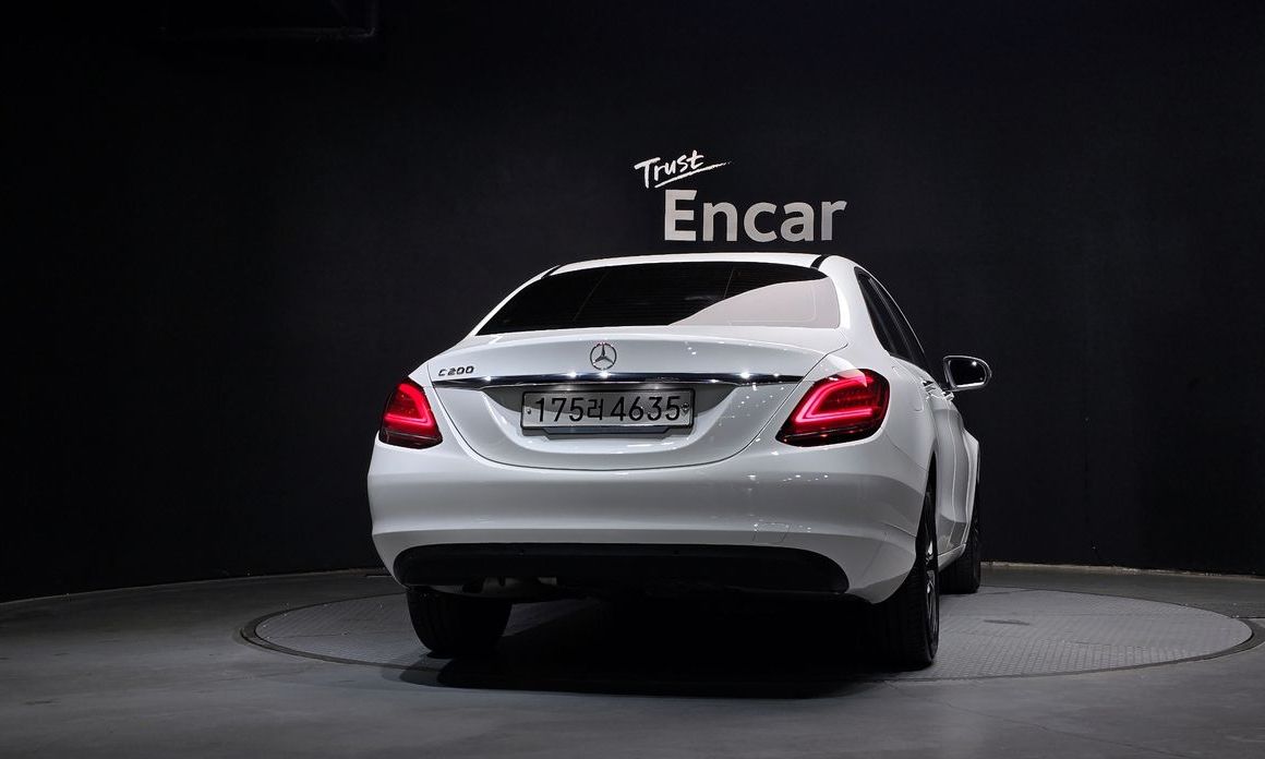 Mercedes-Benz C-Class 2019
