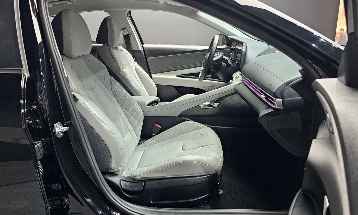 Hyundai AVANTE 2021