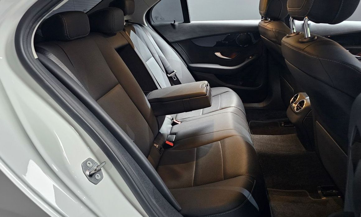 Mercedes-Benz C-Class 2019