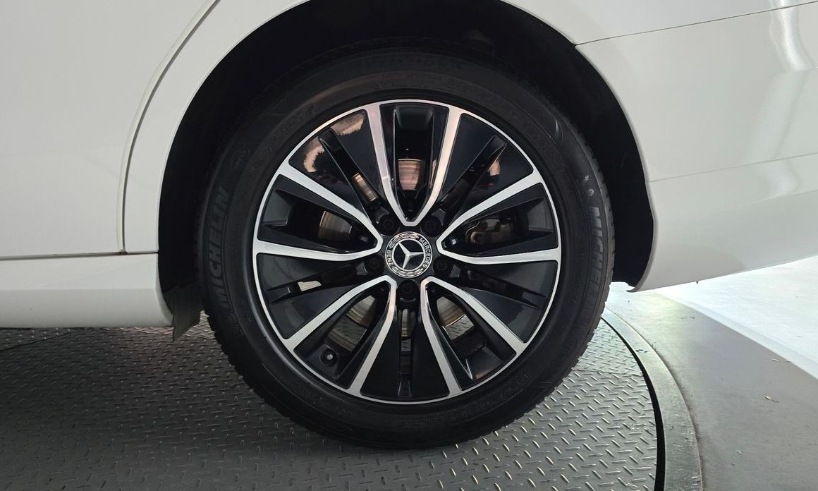 Mercedes-Benz C-Class 2019