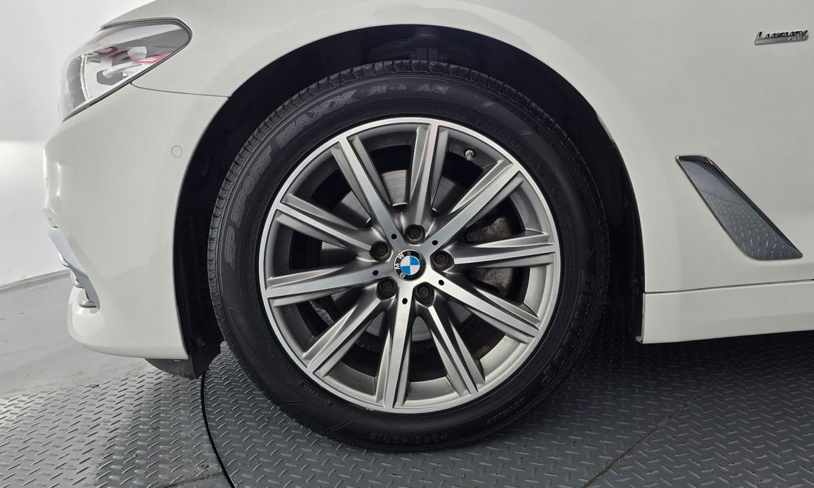BMW 5-Series 2018