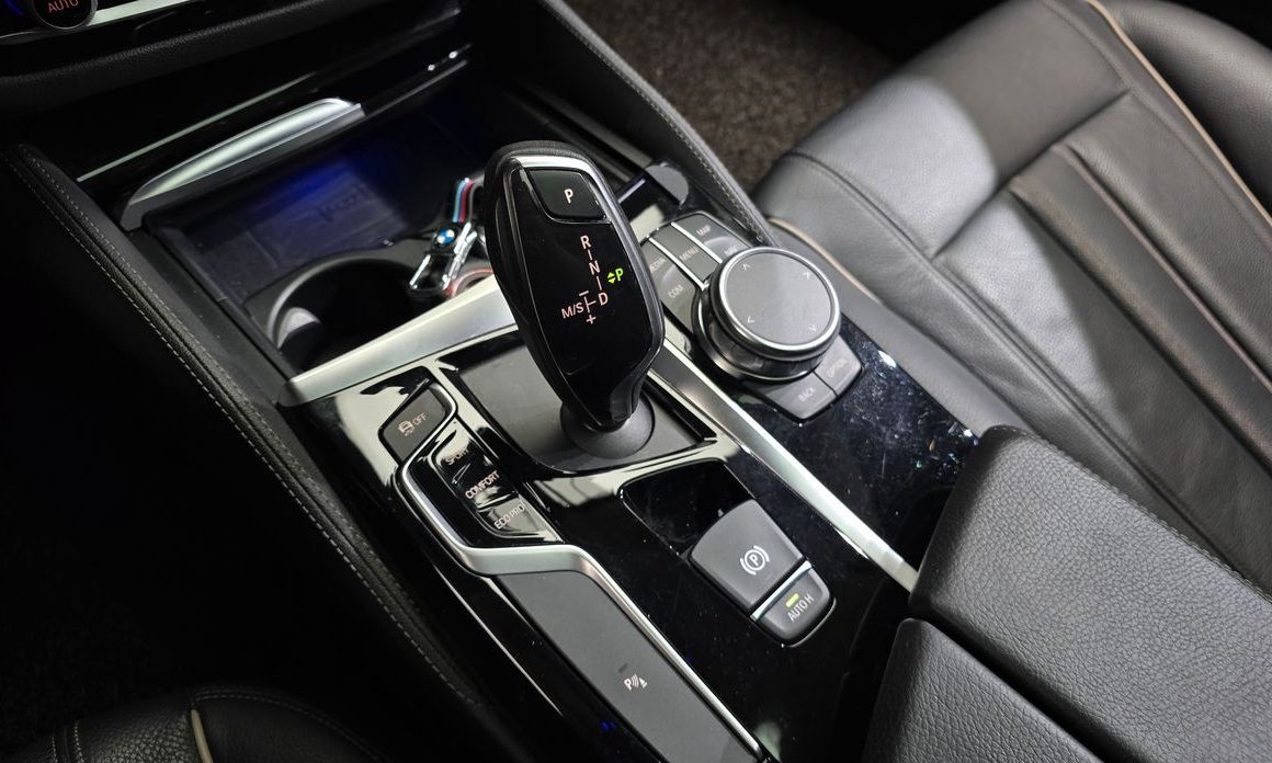 BMW 5-Series 2018