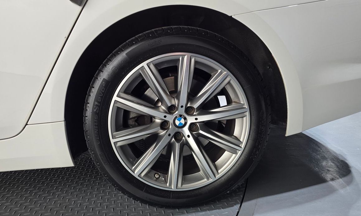 BMW 5-Series 2018