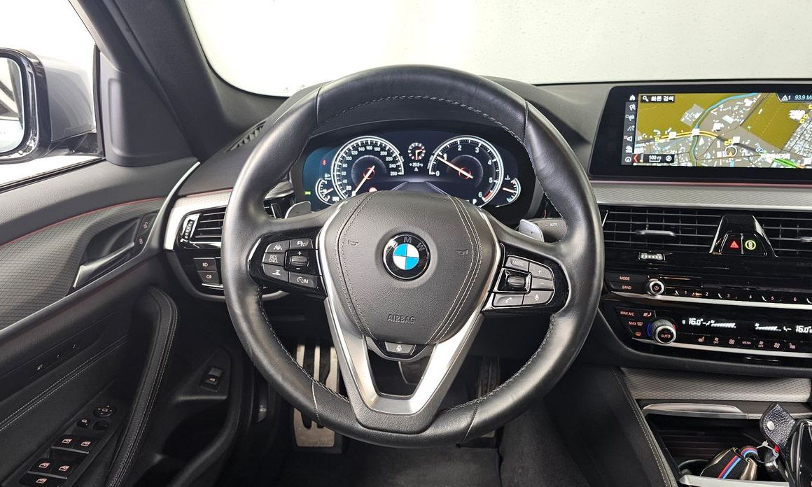 BMW 5-Series 2017