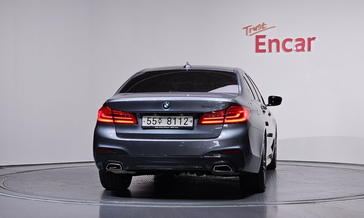 BMW 5-Series 2017