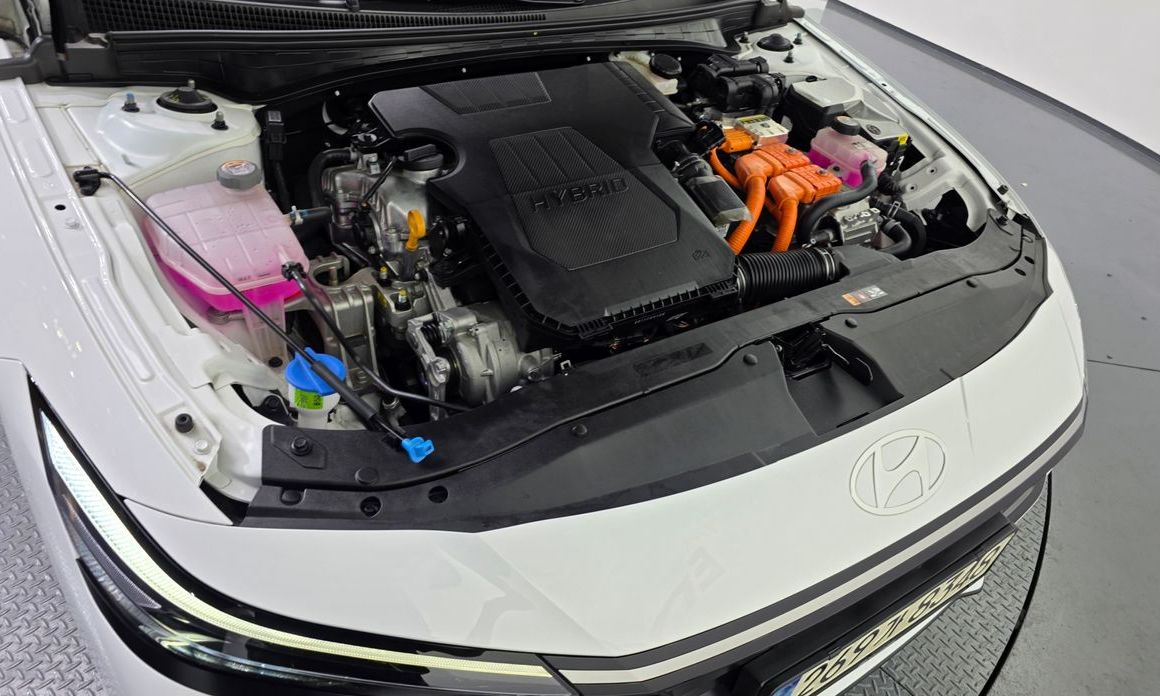Hyundai AVANTE 2025
