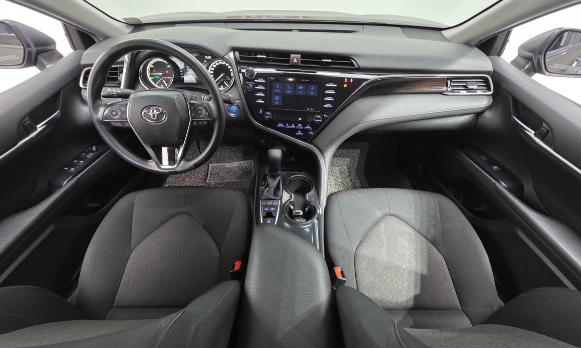 Toyota Camry 2021