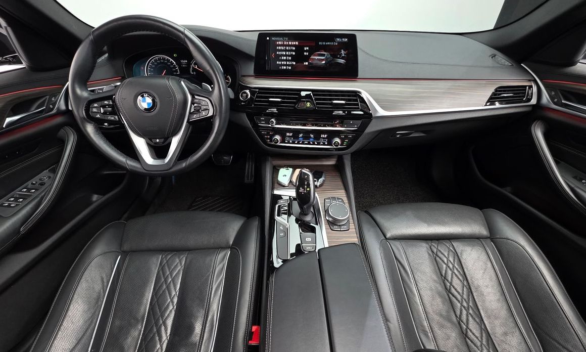 BMW 5-Series 2018