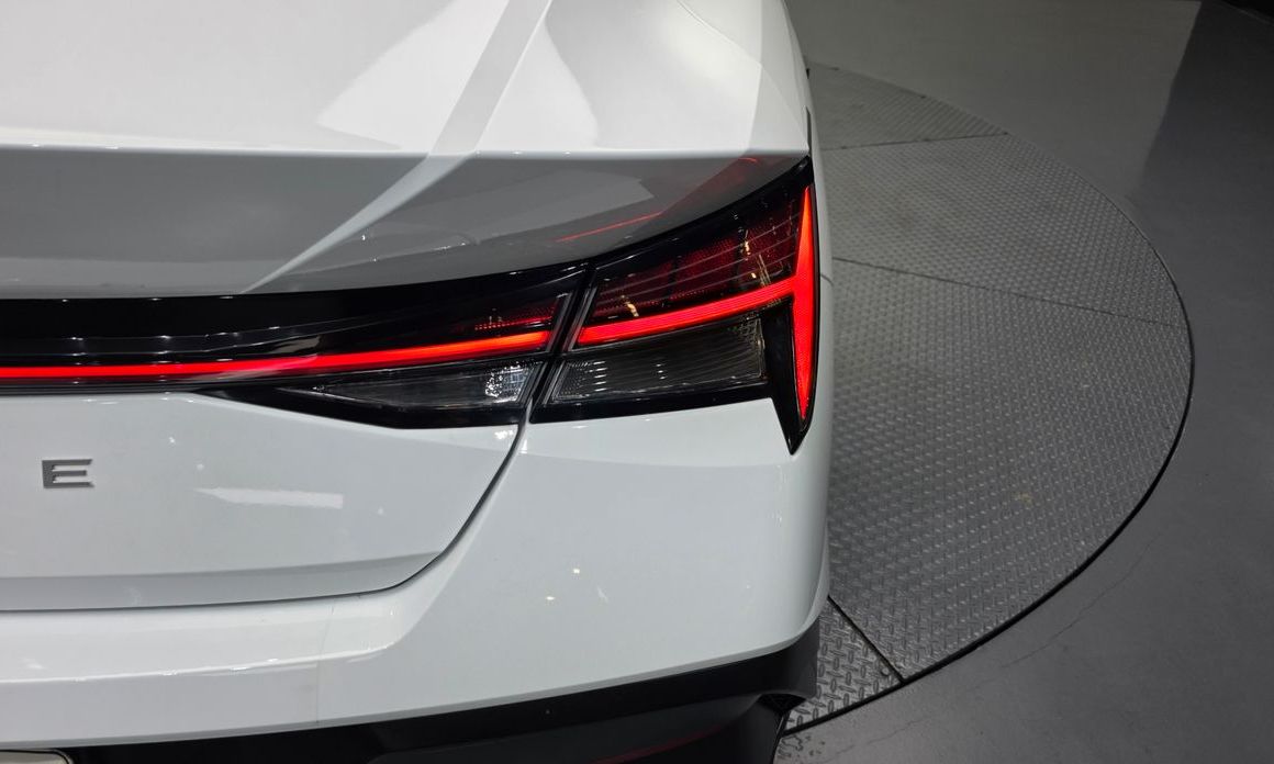 Hyundai AVANTE 2025
