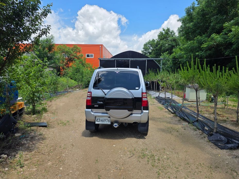 Mitsubishi Pajero 2011