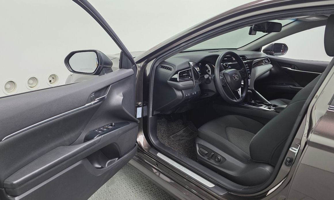 Toyota Camry 2021