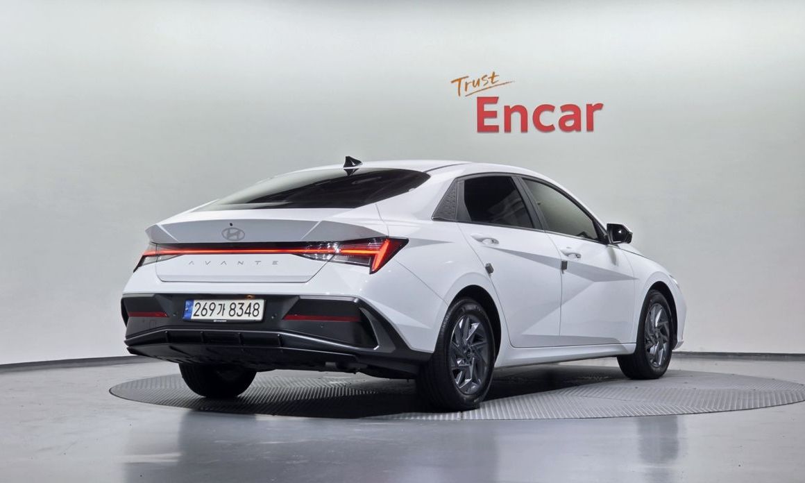 Hyundai AVANTE 2025
