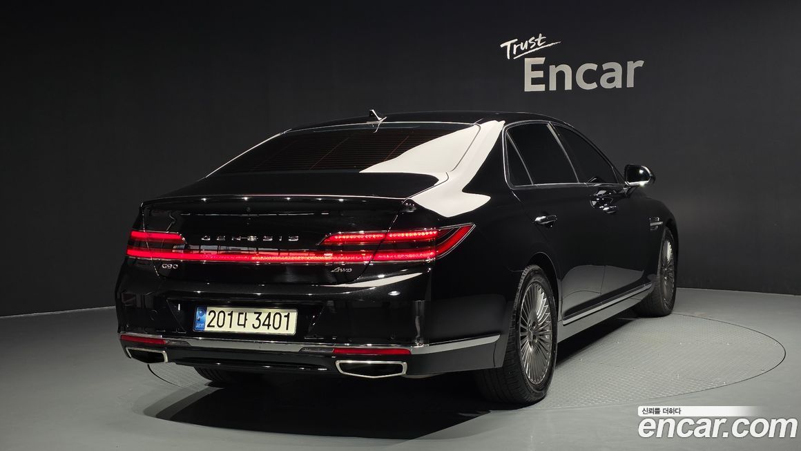 Genesis G90 2021
