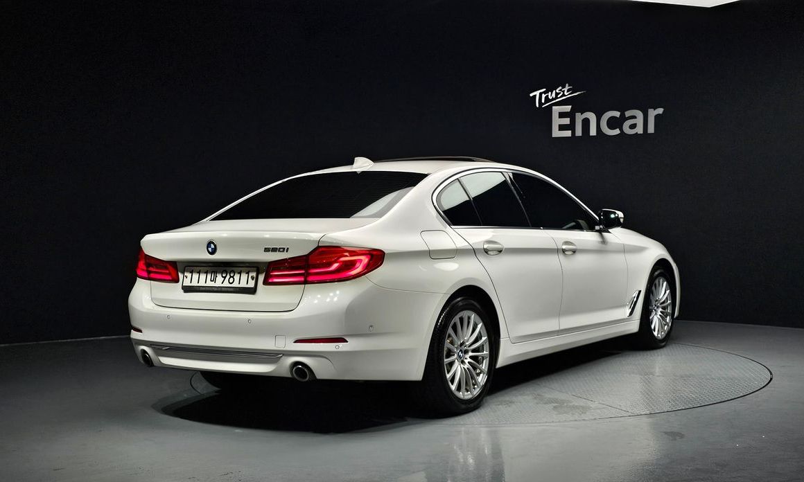 BMW 5-Series 2020