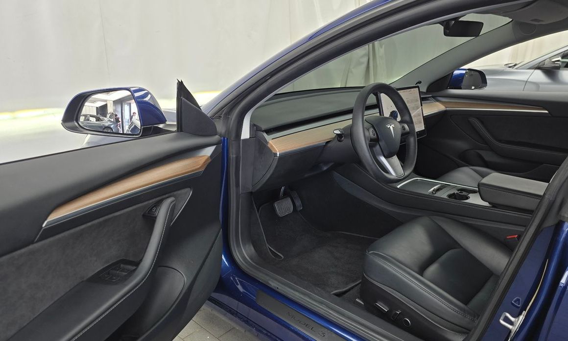 Tesla Model 3 2021