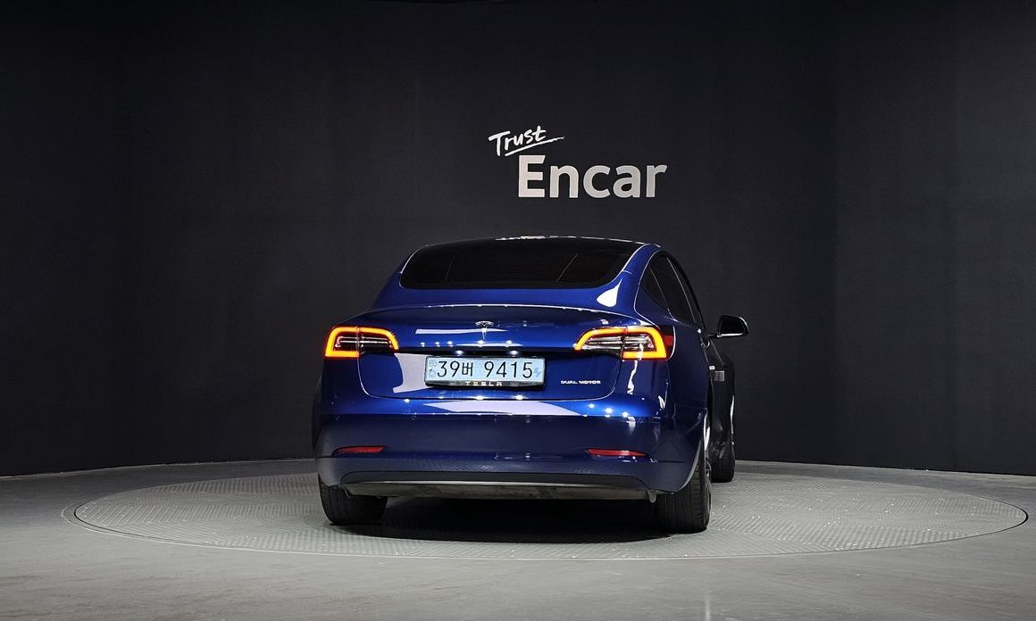 Tesla Model 3 2021