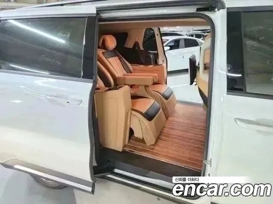 Kia Canival 2021