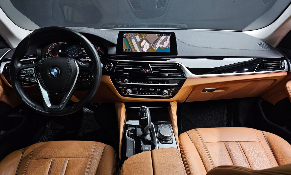 BMW 5-Series 2020