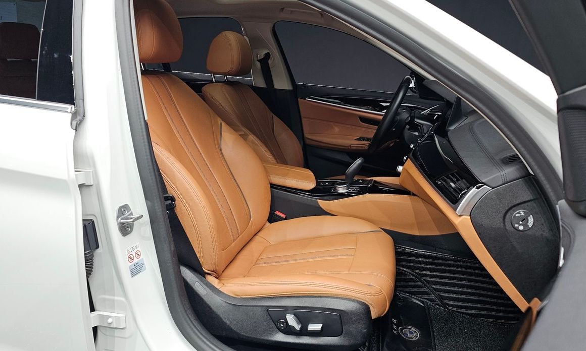 BMW 5-Series 2020