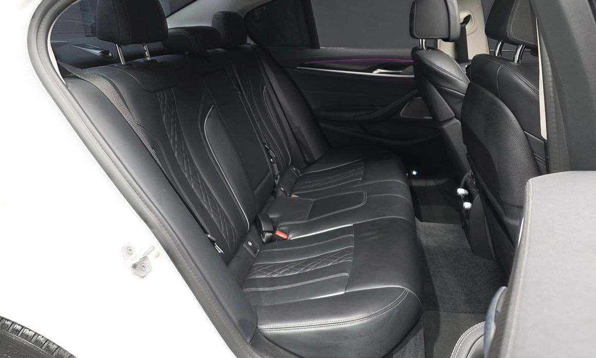 BMW 5-Series 2021