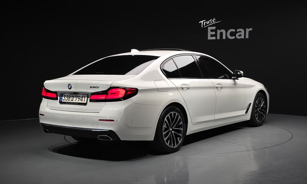 BMW 5-Series 2021