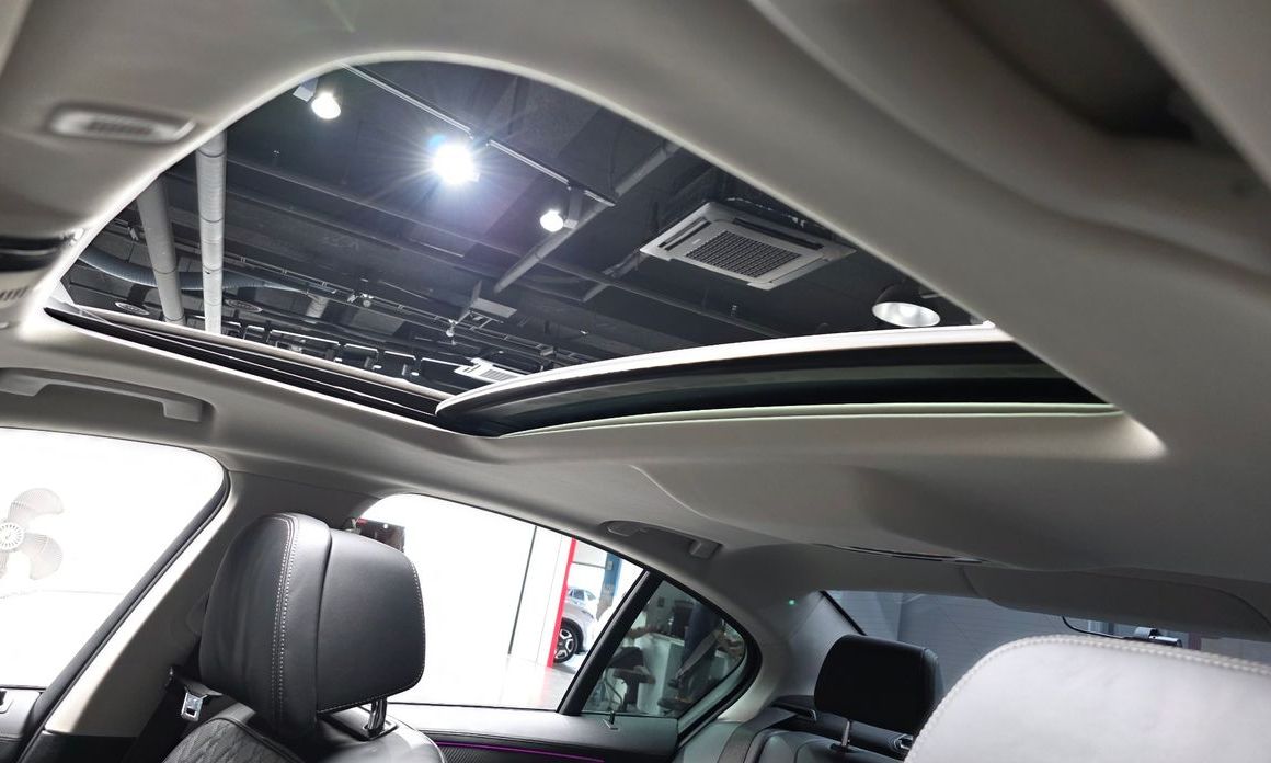 BMW 5-Series 2021