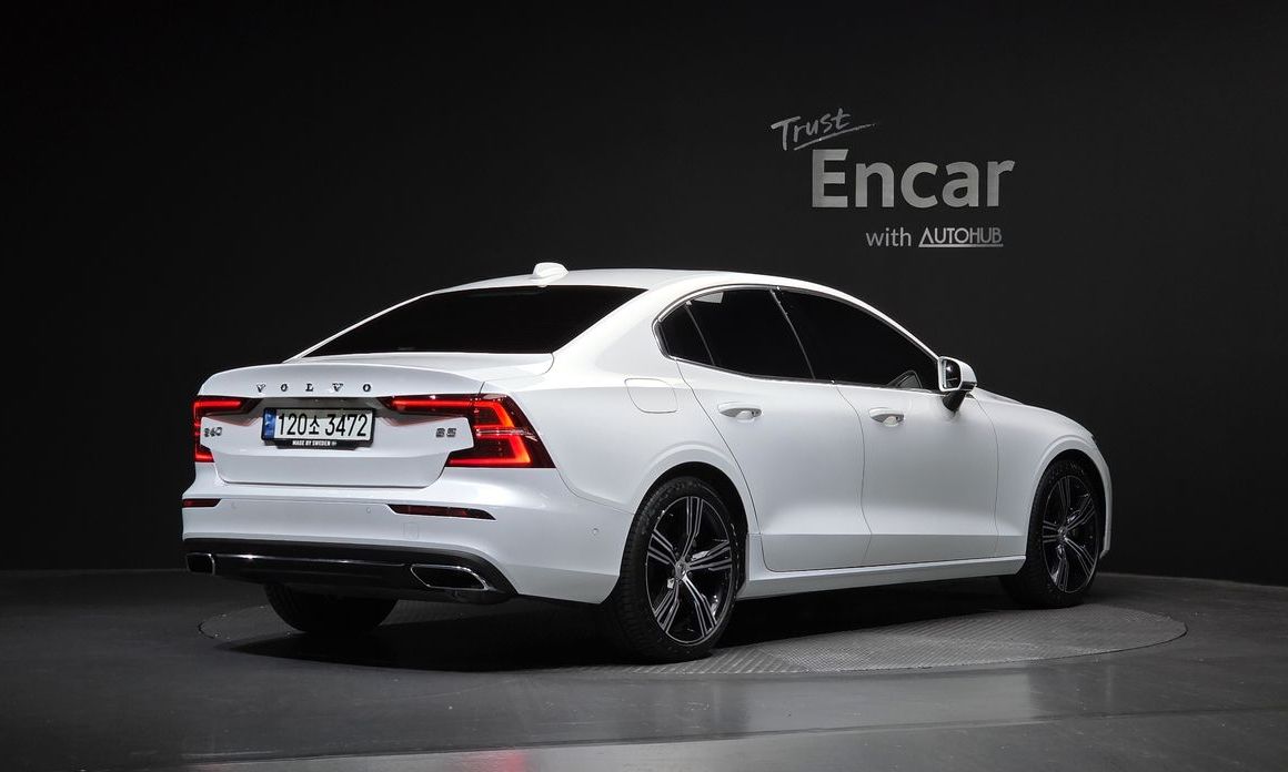 Volvo S60 2021