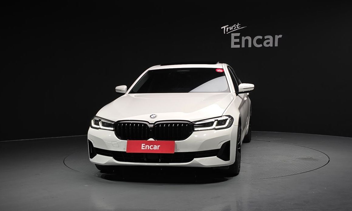 BMW 5-Series 2021