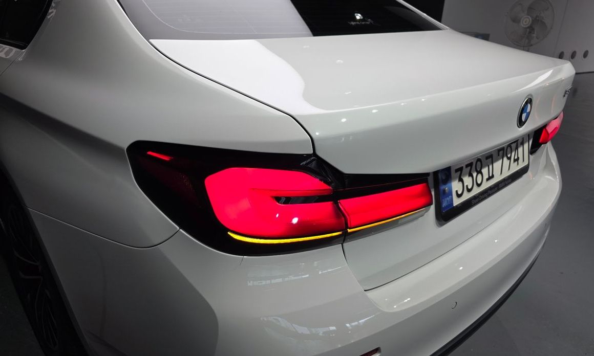 BMW 5-Series 2021
