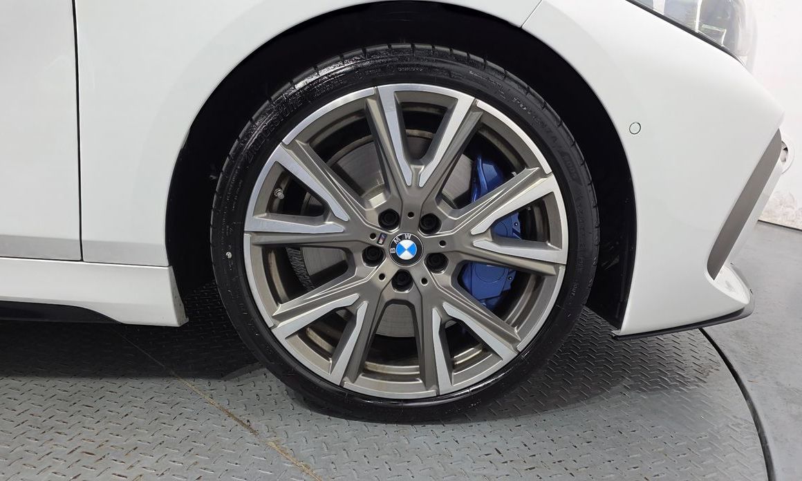 BMW 1-Series 2023
