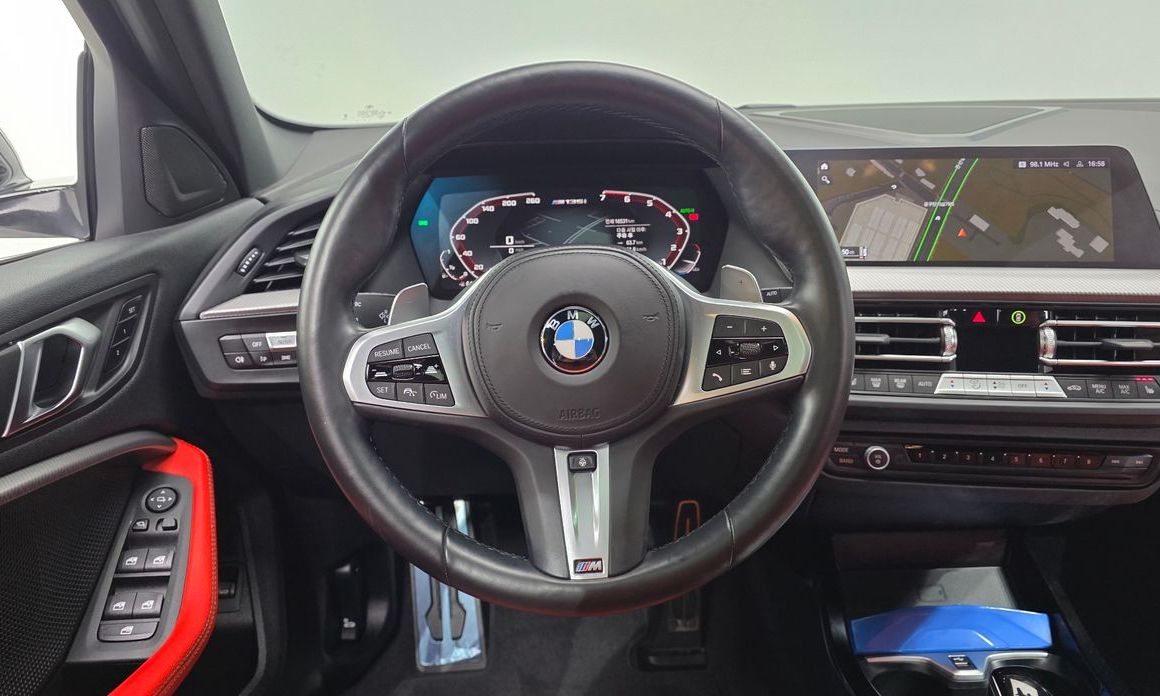 BMW 1-Series 2023