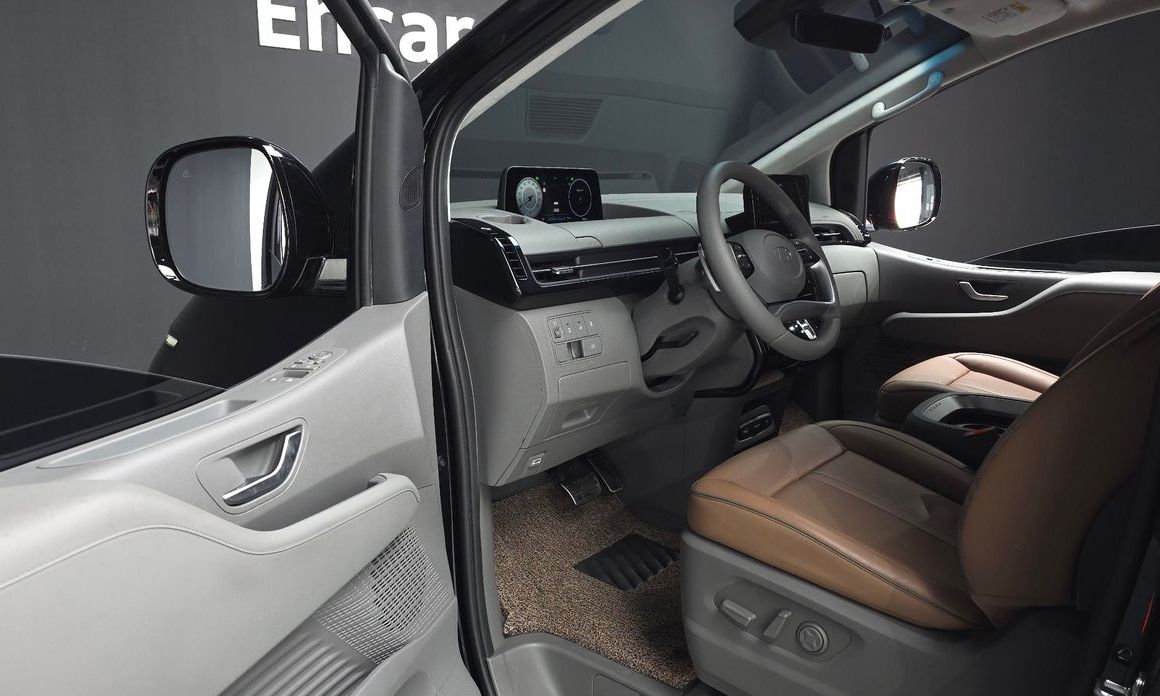 Hyundai Staria 2025