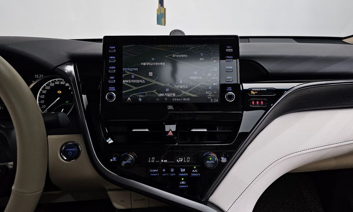 Toyota Camry 2024