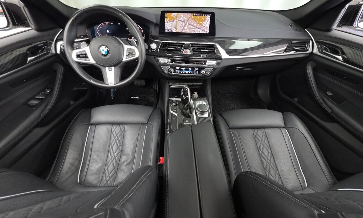 BMW 5-Series 2020