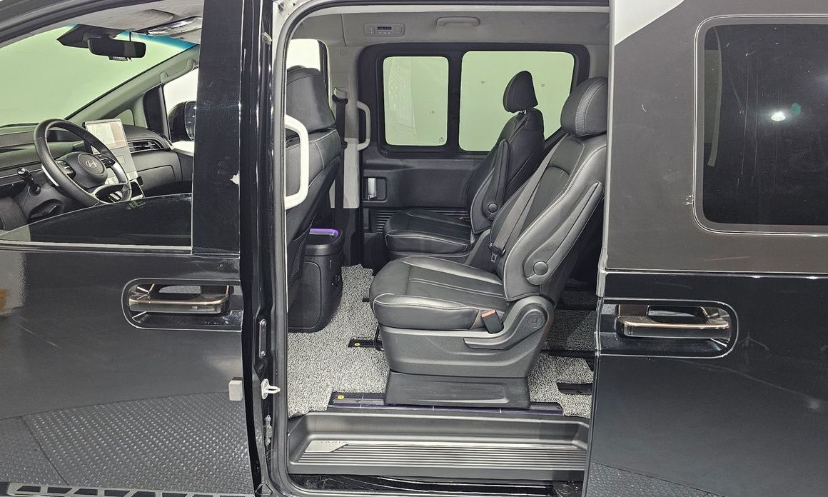 Hyundai Staria 2025