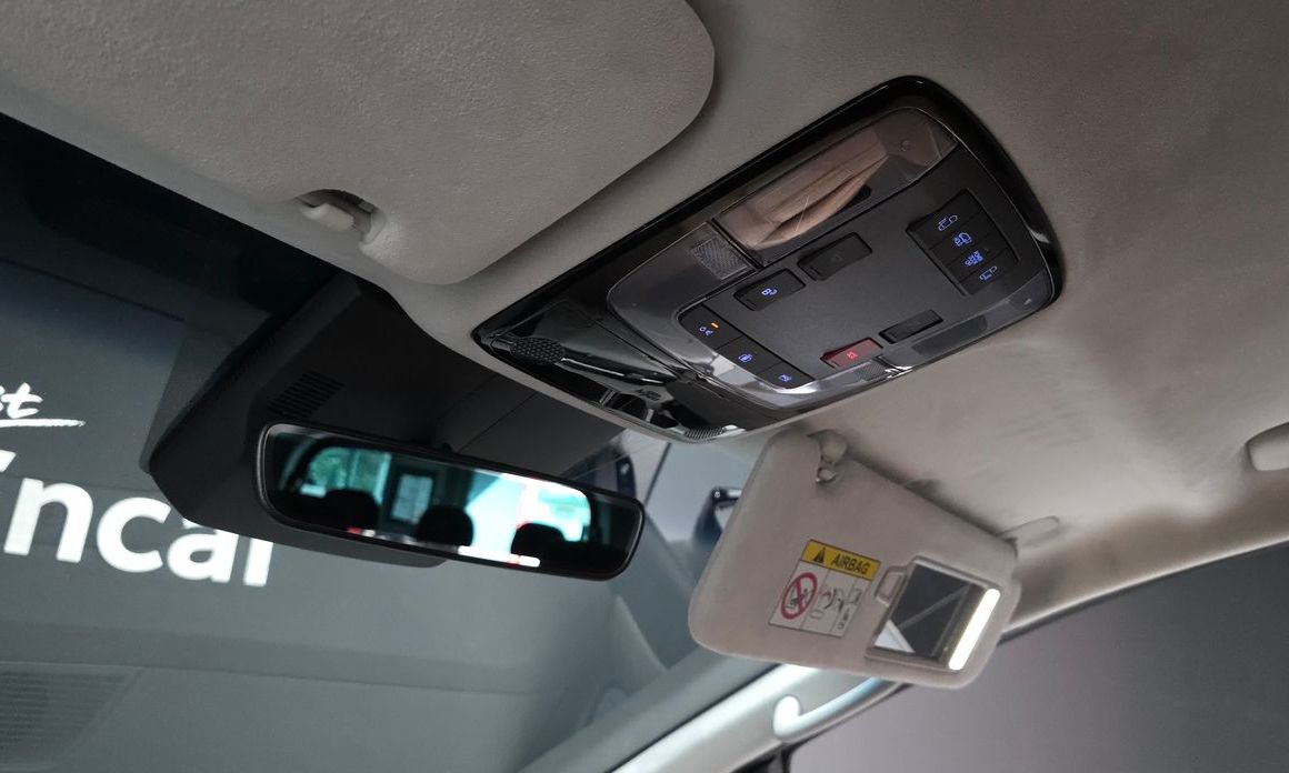 Hyundai Staria 2025