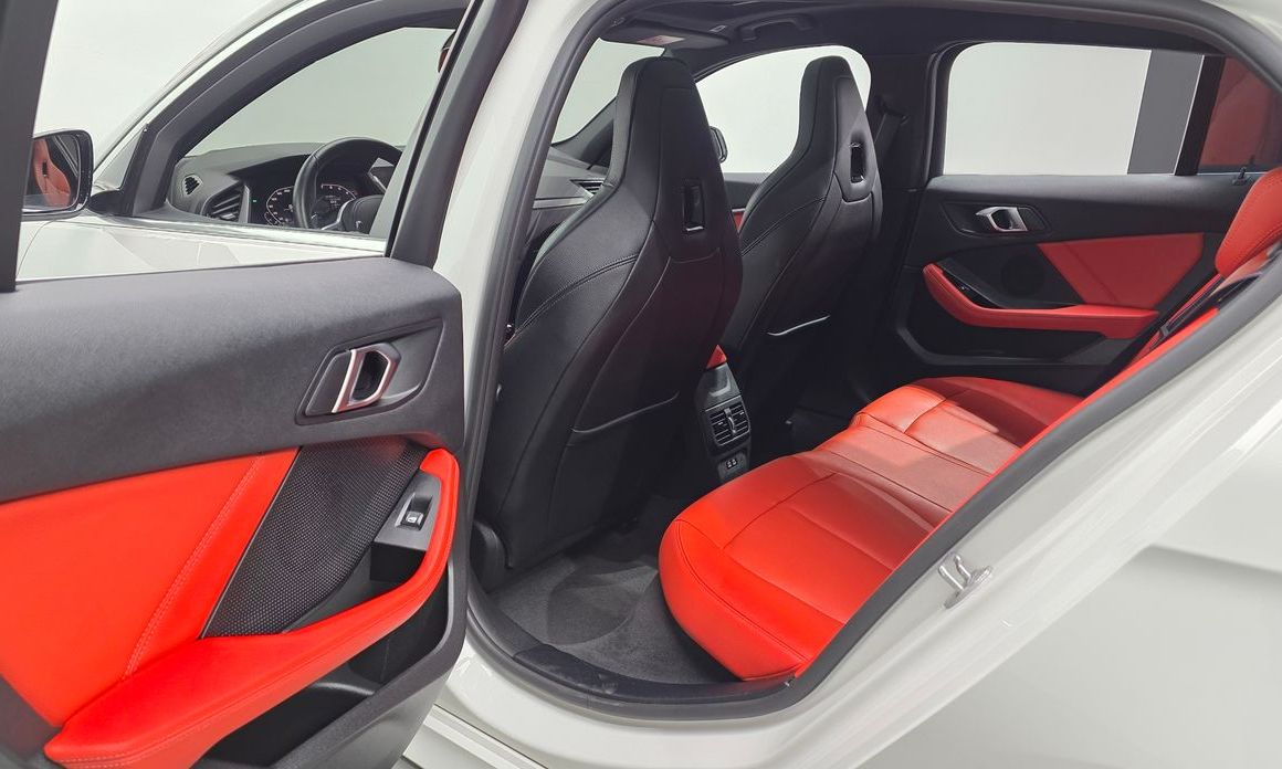 BMW 1-Series 2023