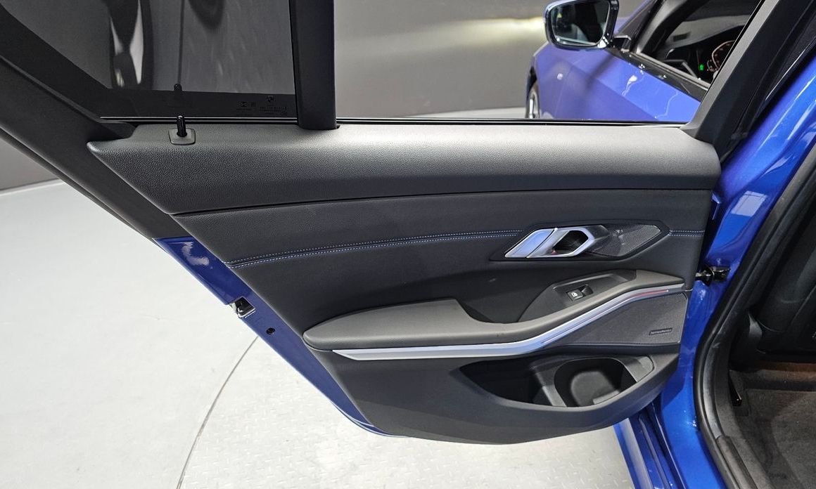 BMW 3-Series 2019